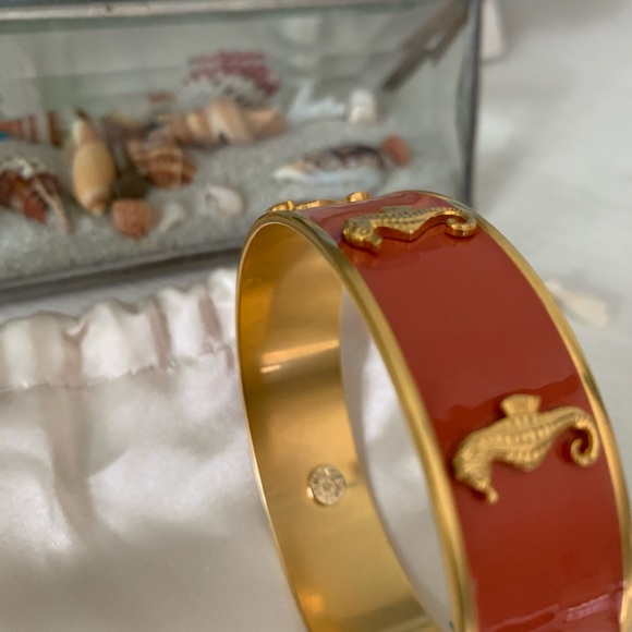 Janna Conner Designs Seahorse Bangle - Picture 4 of 4